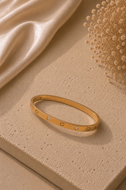LOVE BANGLE