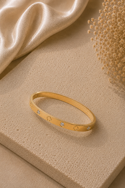 ELISA BANGLE